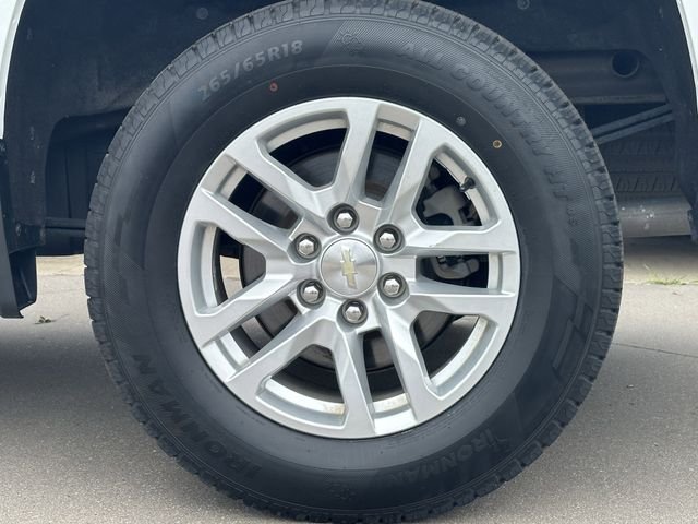 Used 2021 White Chevrolet LT image 9