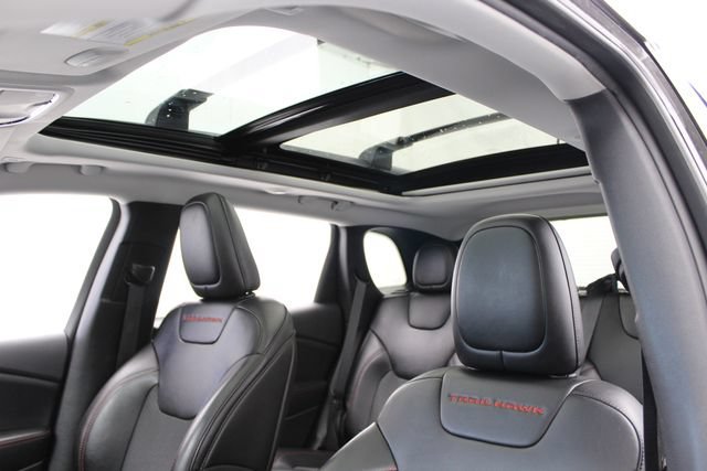 Used 2019 White Jeep Trailhawk 4x4 image 26