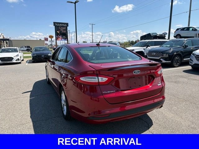 Used 2015 Red Ford SE image 16