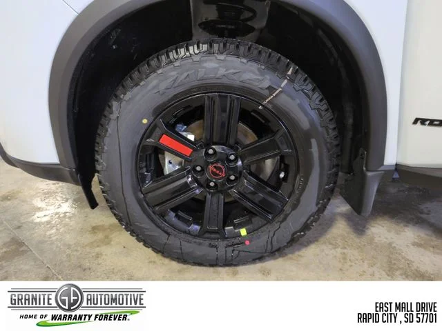 New 2026 Everest White Pearl TriCoat Nissan Rock Creek® image 25