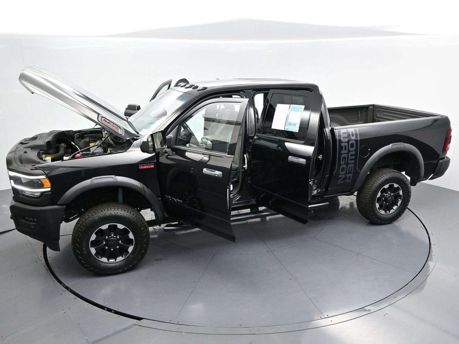 Used 2020 Diamond Black Crystal Pearlcoat Ram Power Wagon image 43