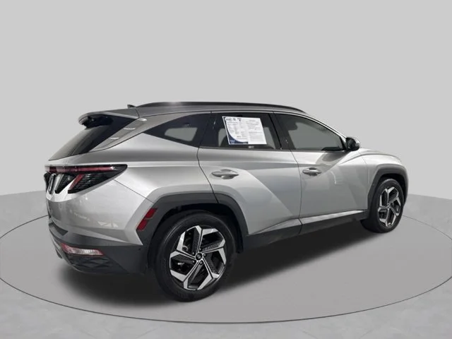 Used 2022 Silver Hyundai Limited image 13