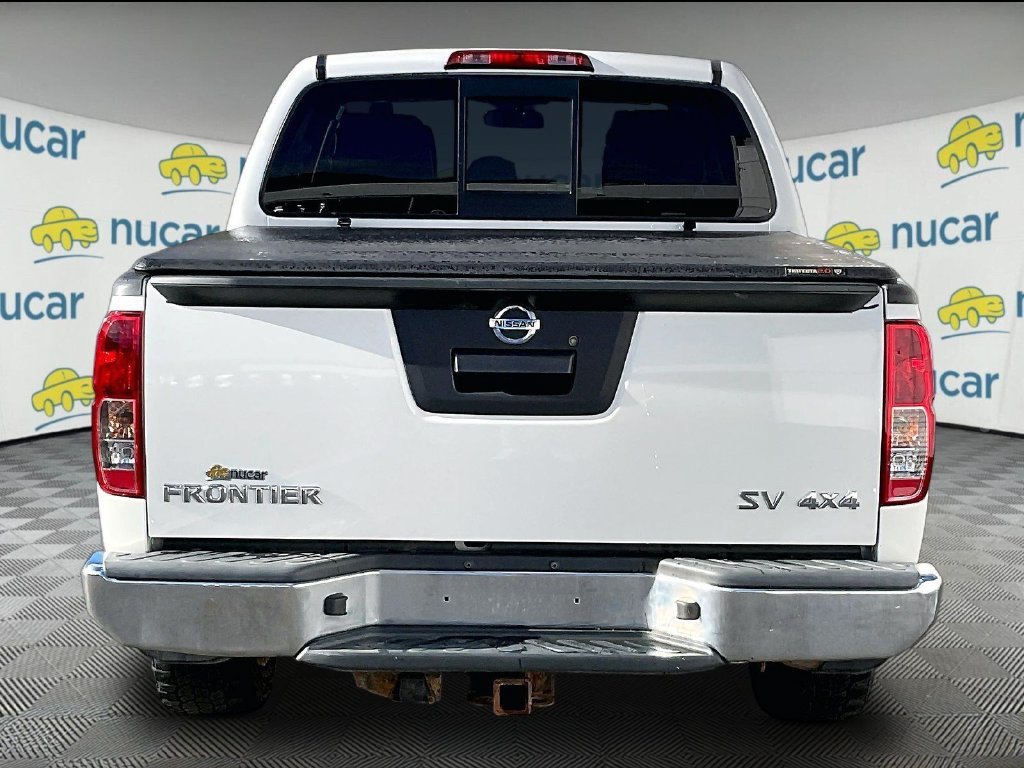 Used 2019 Glacier White Nissan SV image 5