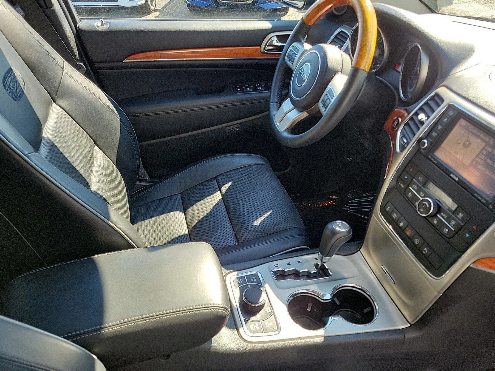Used 2013 Brilliant Black Crystal Pearl Jeep Overland image 32