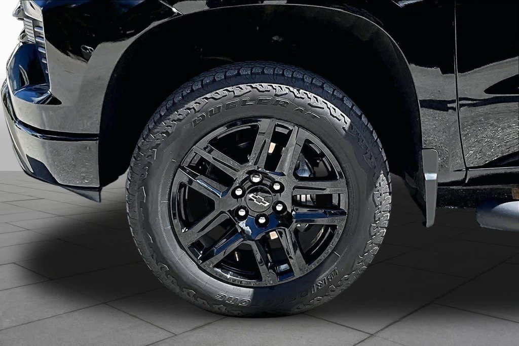 Used 2025 Black Chevrolet LT Trail Boss image 21