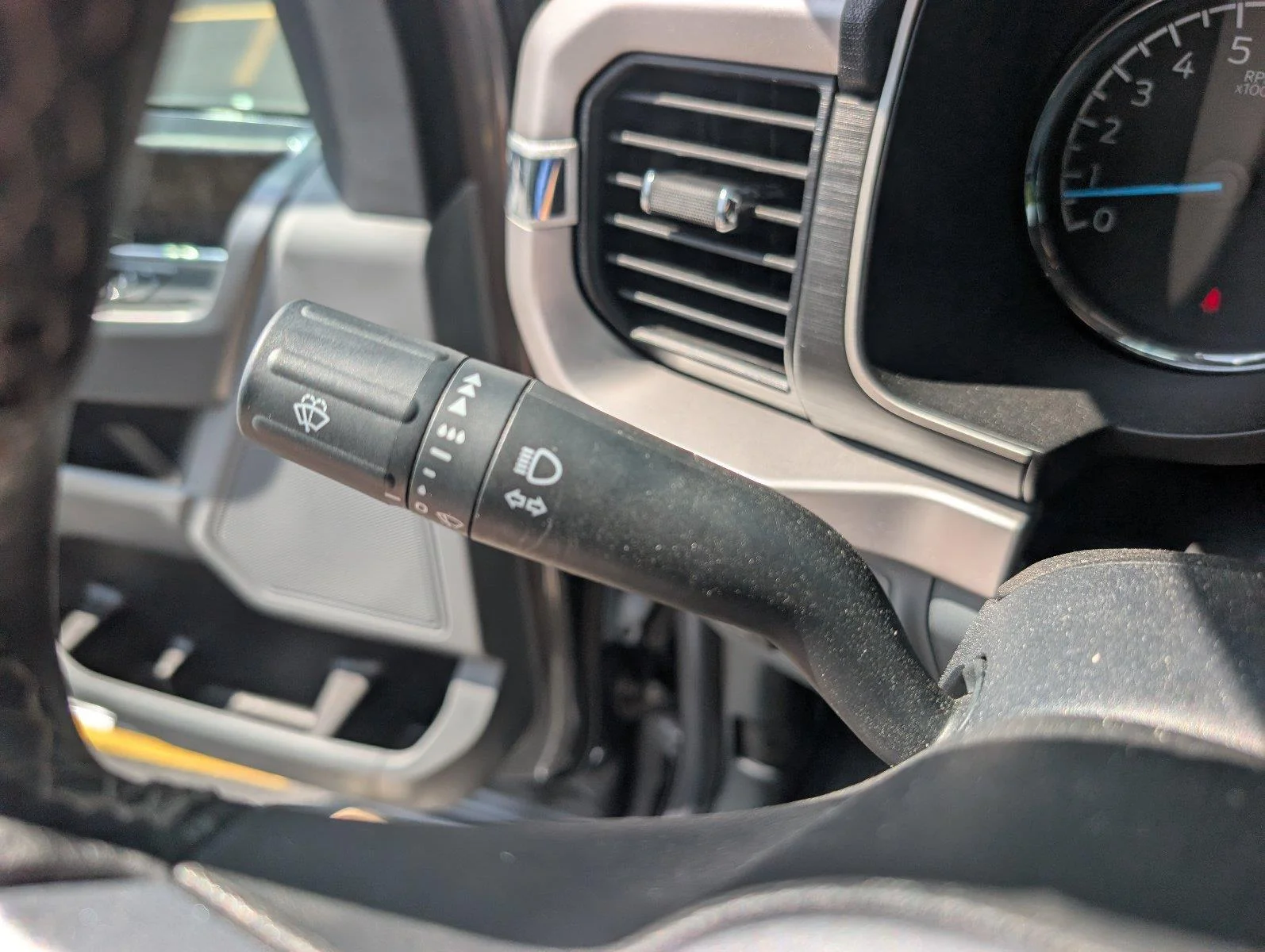 Used 2023 Carbonized Gray Ford XLT image 27