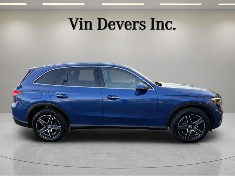 Used 2026 Starling Blue Metallic Mercedes-Benz GLC 300 image 8