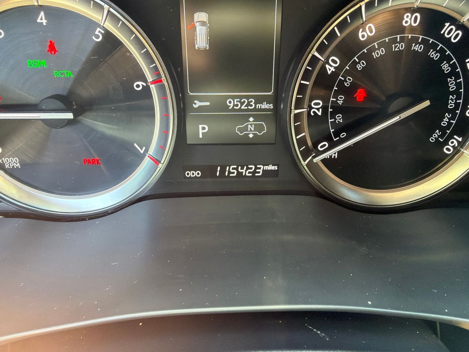 Used 2016 Atomic Silver Lexus 570 image 12