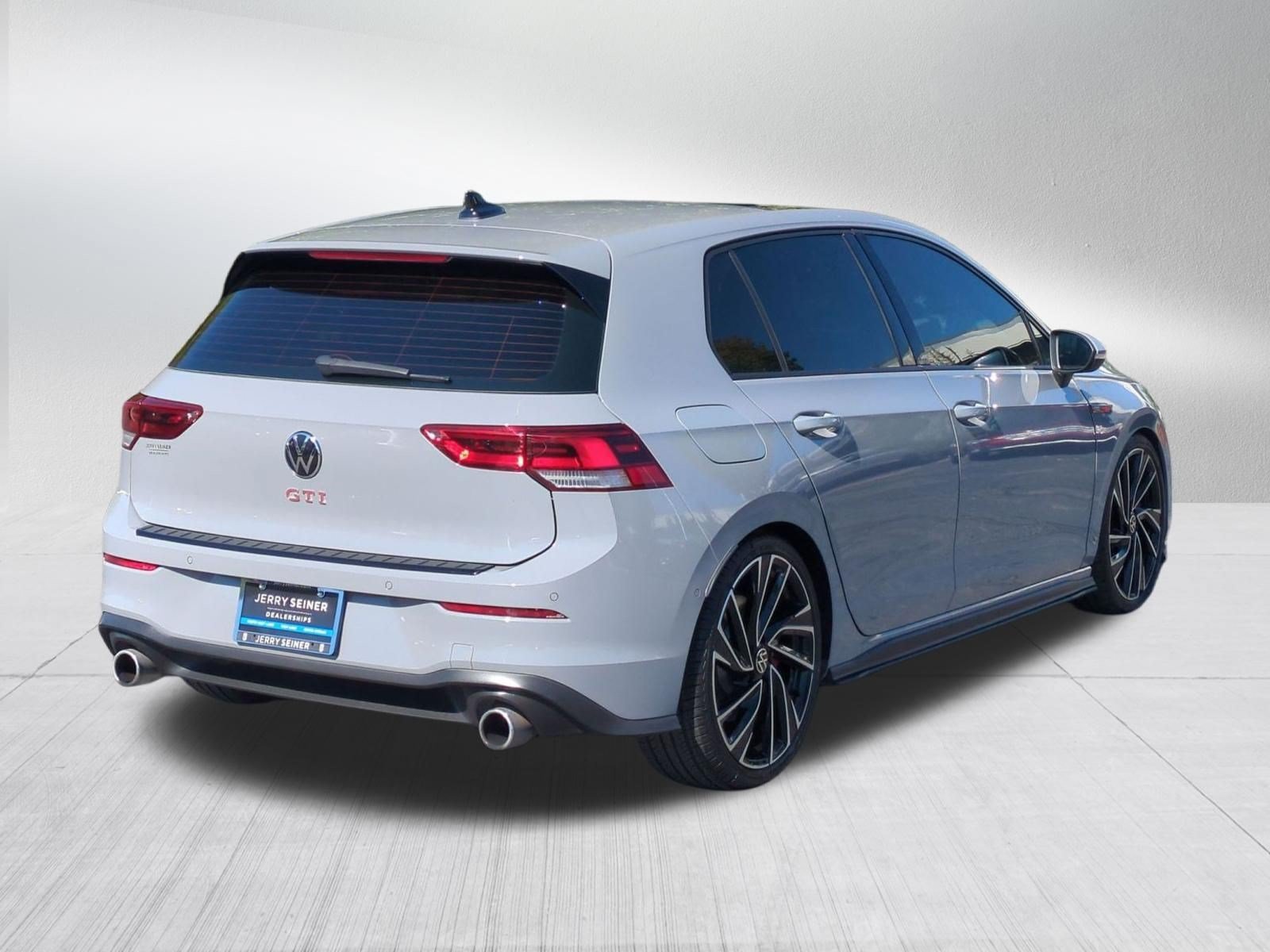 Used 2023 Gray Volkswagen 2.0T Autobahn image 5