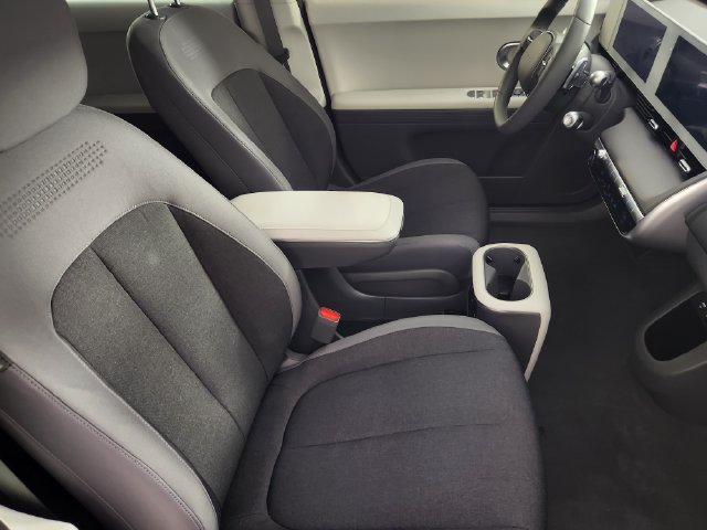 Certified Used 2024 White Hyundai SEL image 14