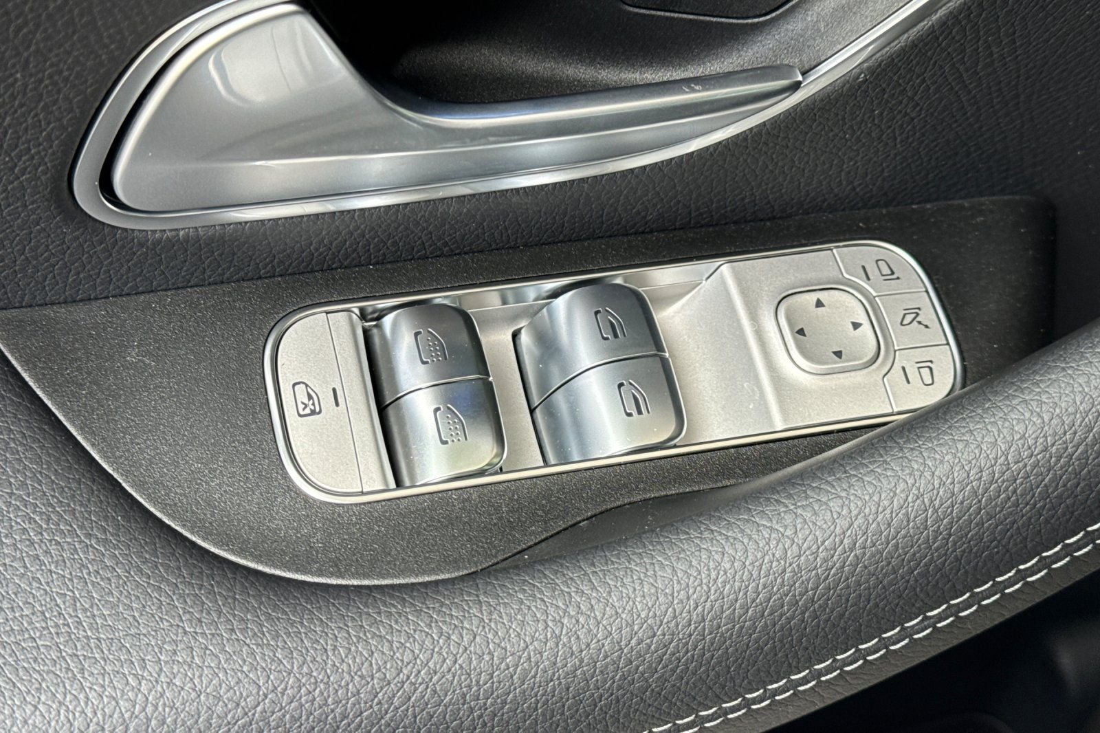 New 2026 Black Mercedes-Benz GLS 450 image 24