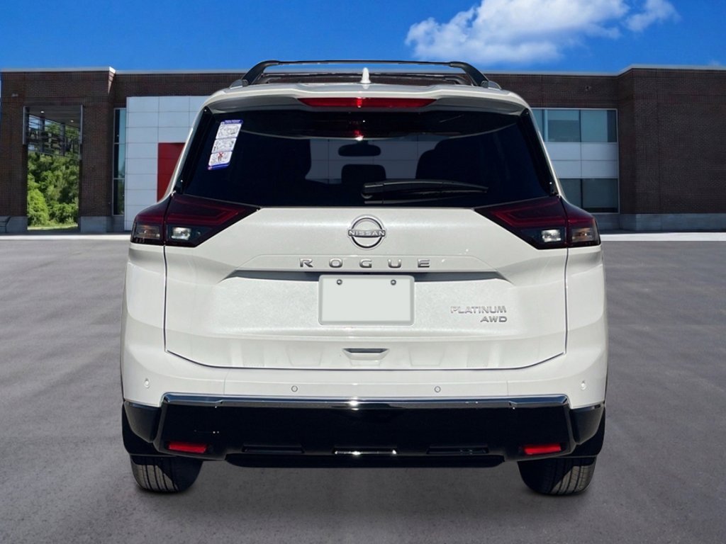 New 2026 Everest White Pearl Tricoat Nissan Platinum image 4
