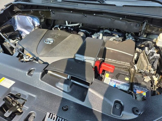 Used 2019 Blue Toyota XLE image 23