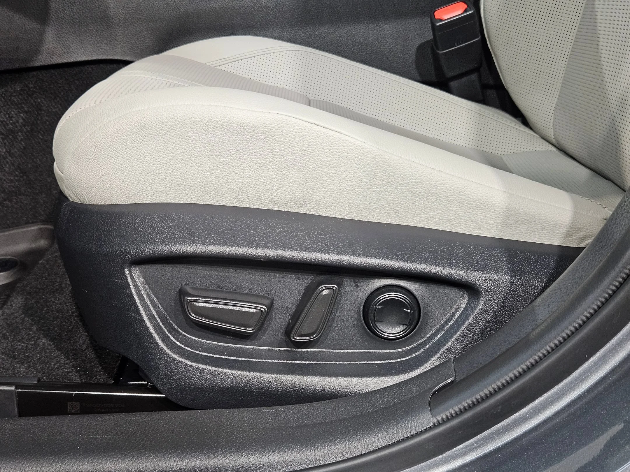 Certified Used 2026 Heavy Metal Toyota XLE image 23