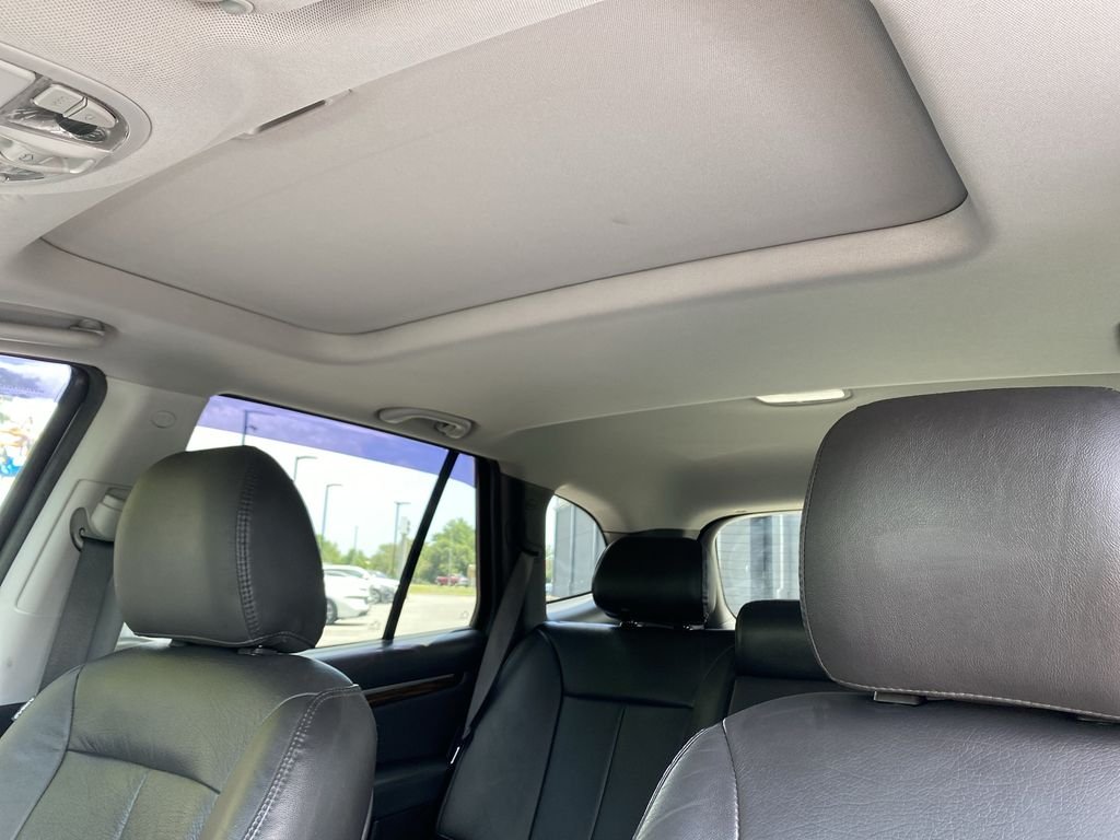 Used 2011 Gray Hyundai Limited image 25