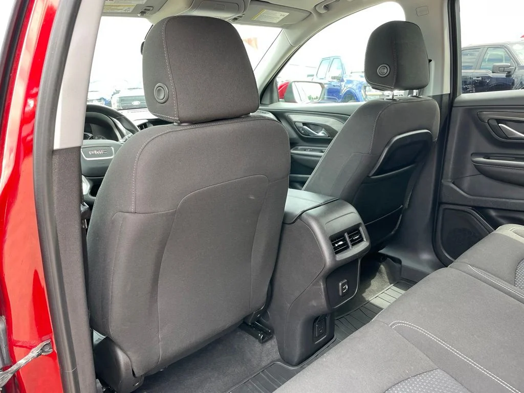 Used 2022 Cayenne Red Tintcoat GMC SLE image 47
