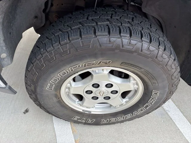 Used 1999 Indigo Blue Metallic Chevrolet LS image 7