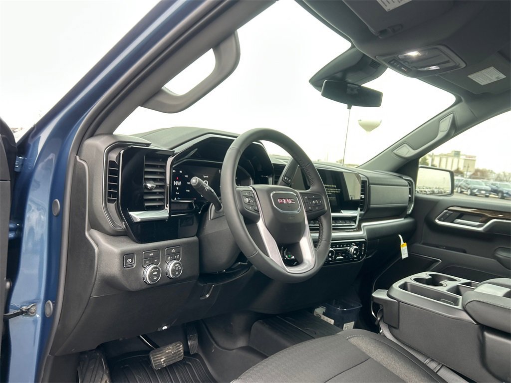 2026 GMC SIERRA - Image 17