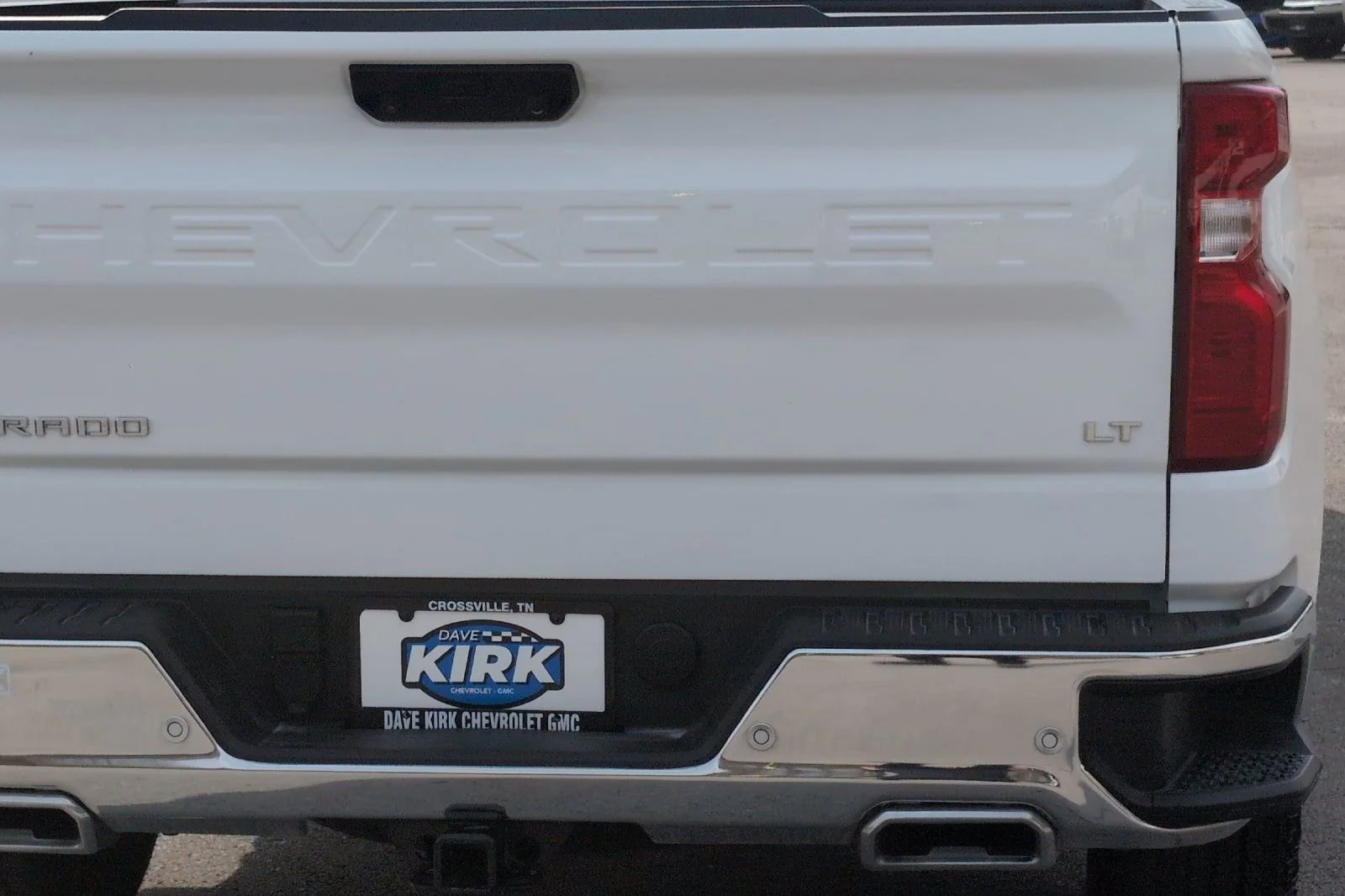Used 2025 Summit White Chevrolet LT image 28