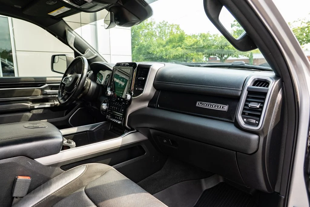 Used 2021 Silver Ram Laramie image 27