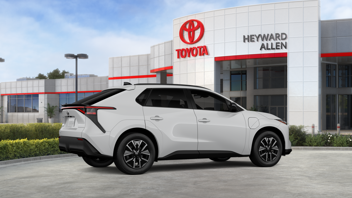 New 2026 Wind Chill Pearl Toyota XLE image 63