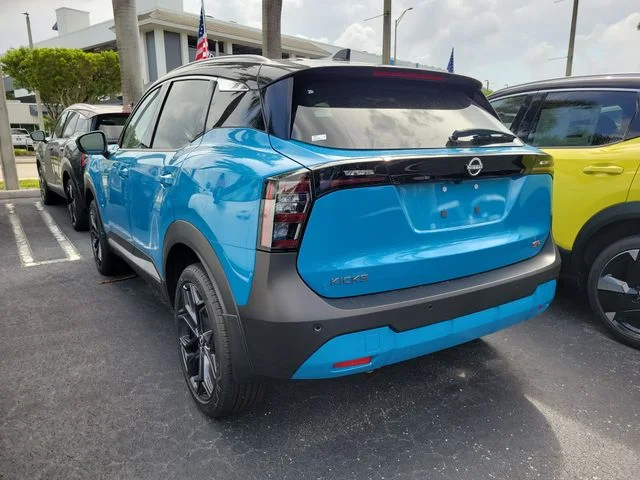 New 2026 Arctic Ice Blue Metallic / Super Black Two-tone Nissan SR image 6