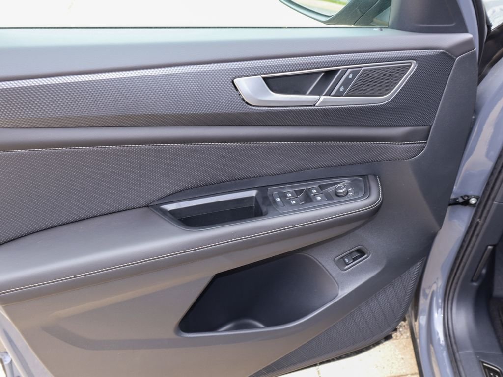 New 2026 Gray Volkswagen 2.0T SEL image 15