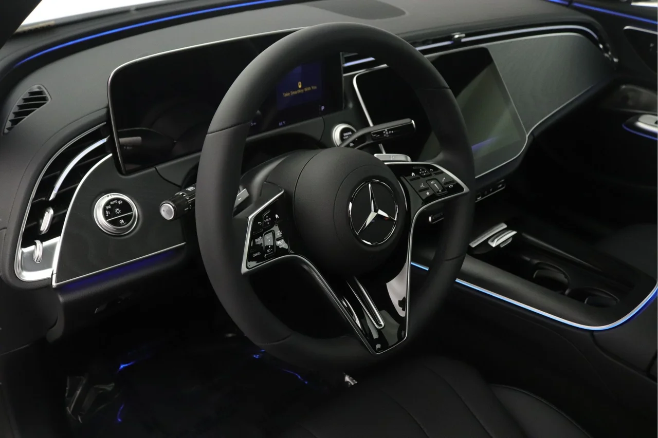 New 2026 Polar White Mercedes-Benz E 350 image 4