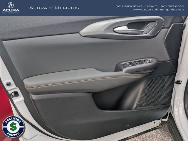 Used 2025 White Alfa Romeo Base image 23