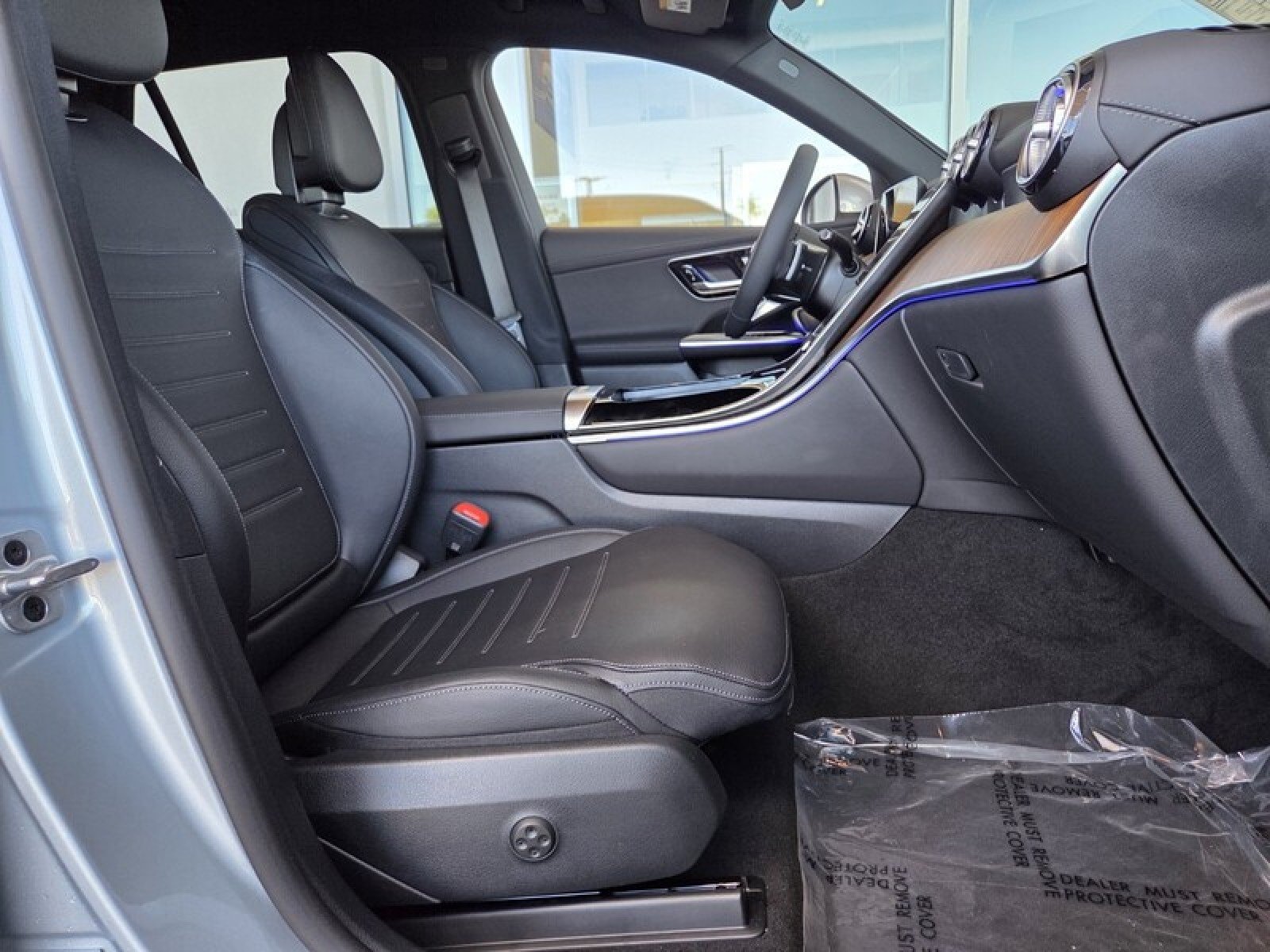 2025 Mercedes-Benz GLC Base - Photo 17