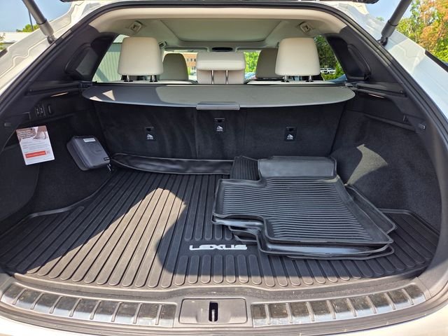 Certified Used 2025 EMINENT WHITE PEARL Lexus 350 Luxury image 17