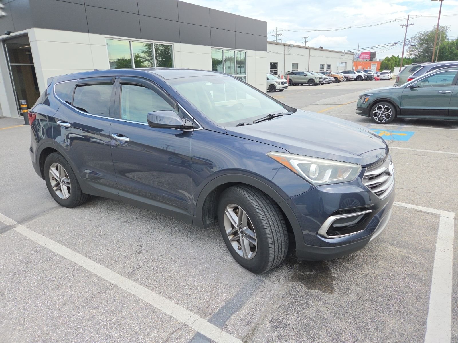 Used 2017 Blue Hyundai 2.4 image 2