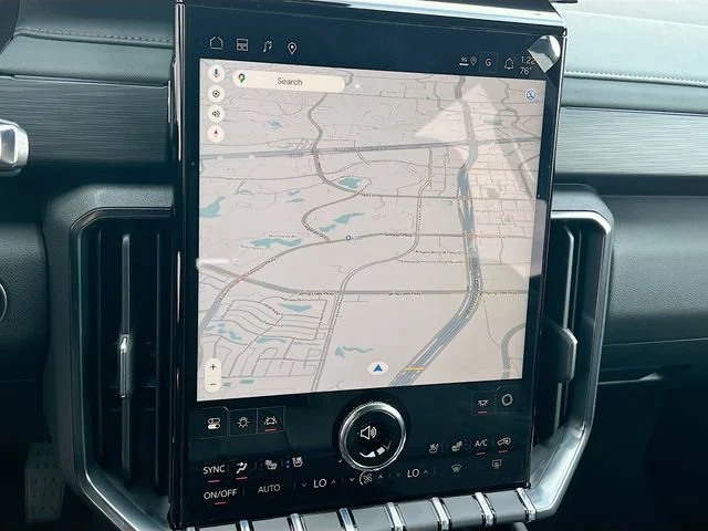 2026 GMC Acadia AT4 - Photo 8
