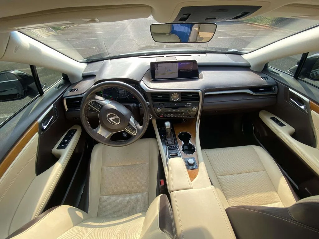 Used 2018 Obsidian Lexus Base image 11