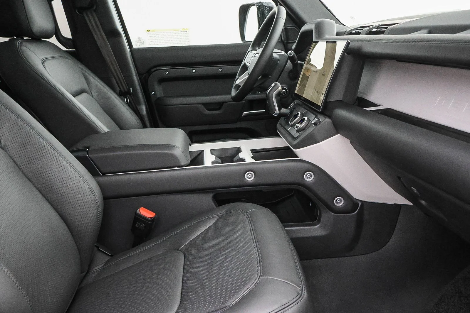 New 2026 Santorini Black Land Rover S image 17