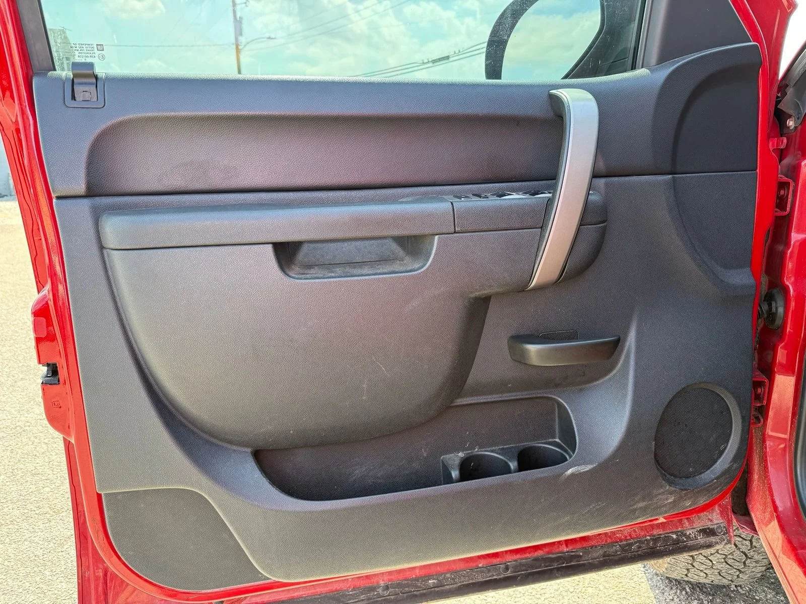 Used 2011 VICTORY RED Chevrolet LT image 13