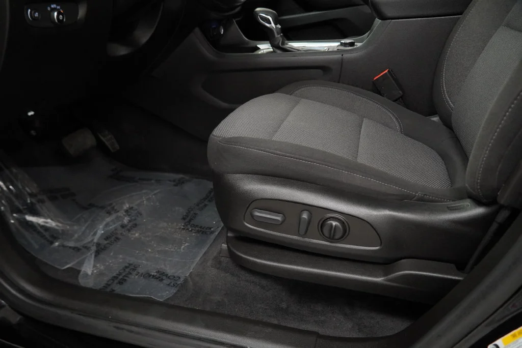 Certified Used 2022 MOSAIC BLACK METALLIC Chevrolet LT Cloth image 41
