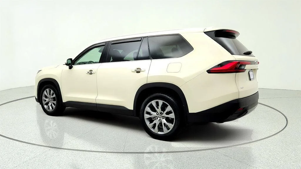 Used 2024 Wind Chill Pearl Toyota Limited AWD image 7