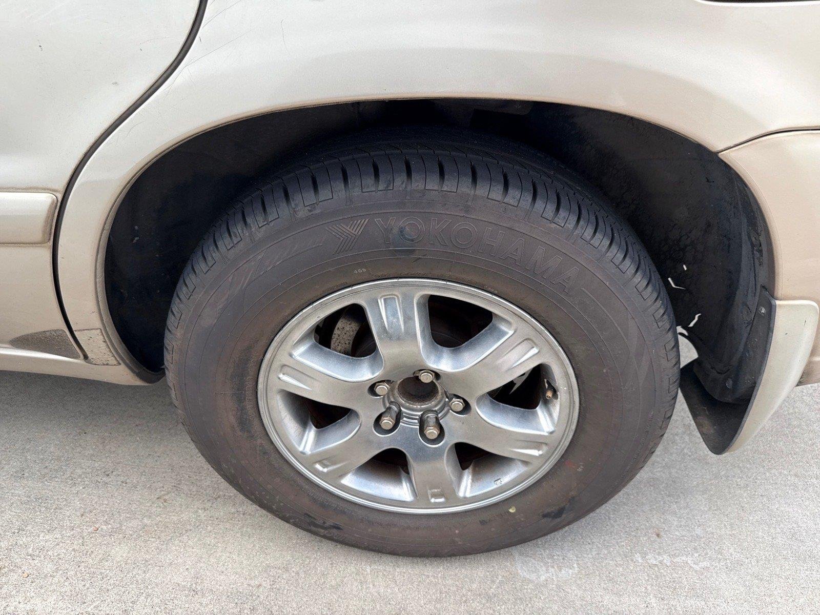 Used 2007 SONORA GOLD PEARL TOYOTA  image 6