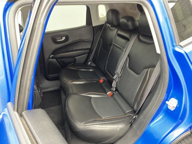 Used 2019 Laser Blue Pearlcoat Jeep Limited image 10