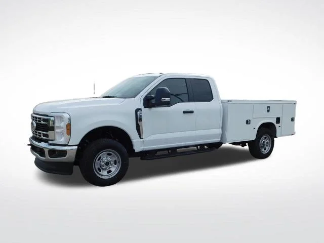 2025 Ford F-350 Super Duty Chassis Cab XL - Photo 43