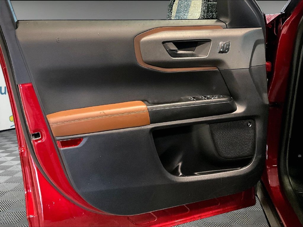 Used 2025 Ruby Red Metallic Ford Outer Banks image 9