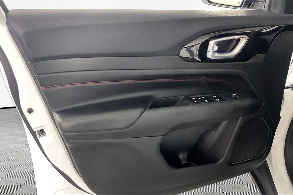 2025 Jeep Compass Trailhawk - Photo 19