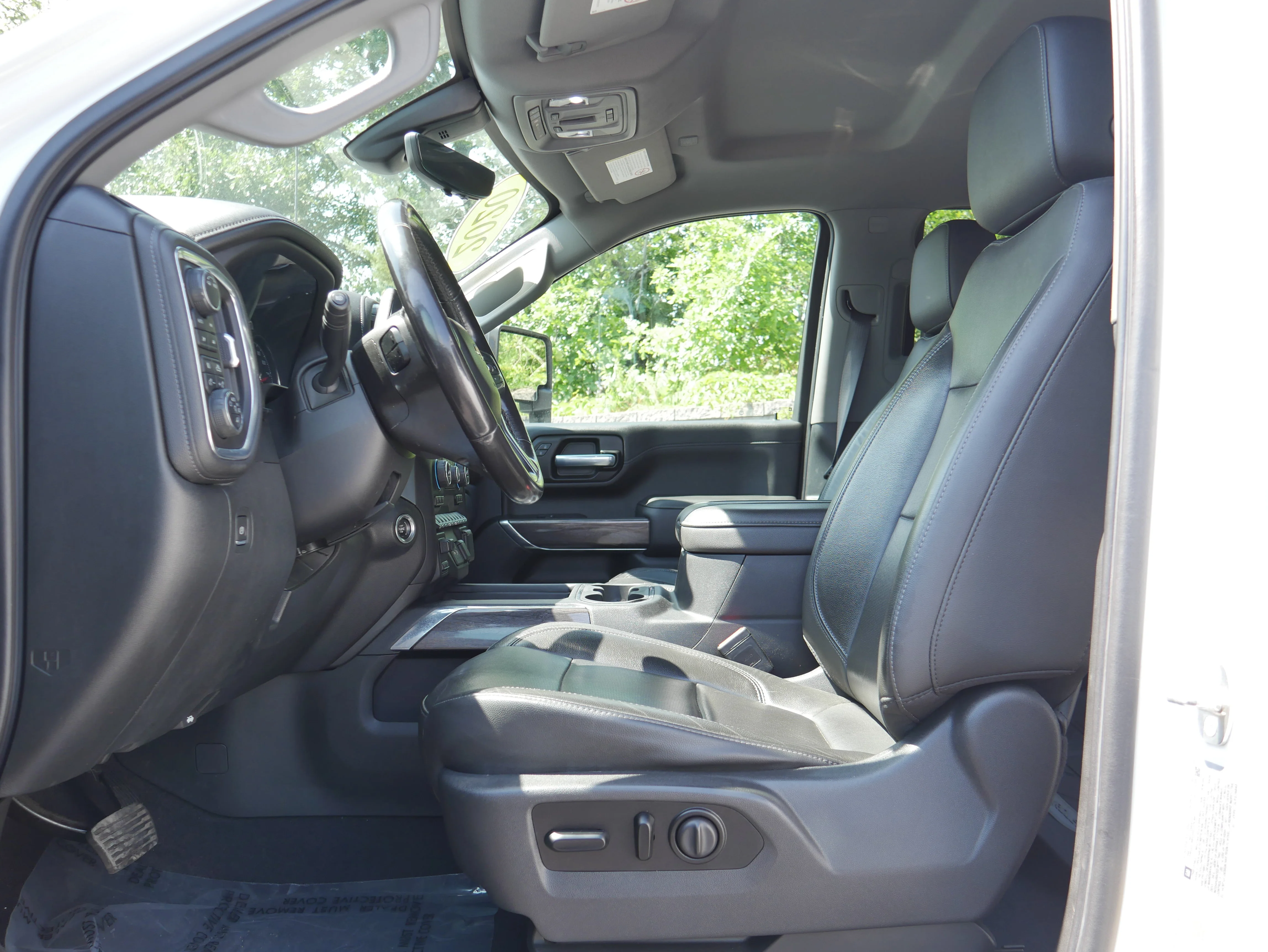 2020 Chevrolet Silverado 2500HD LTZ - Photo 15