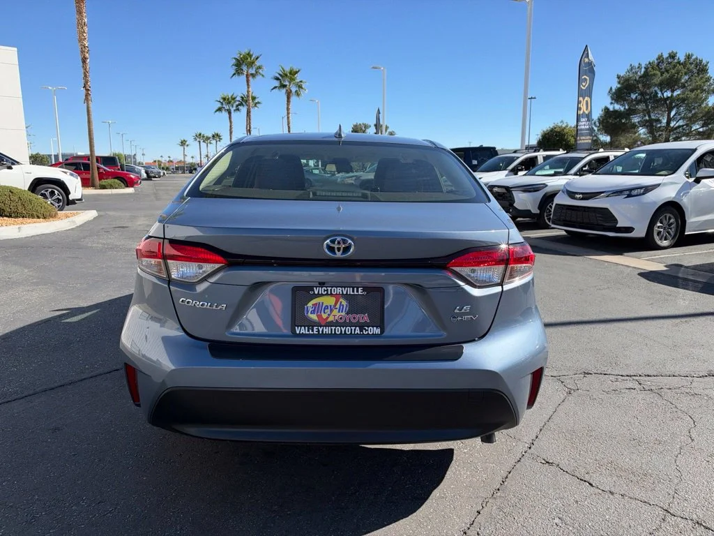 Used 2025  Toyota LE image 7