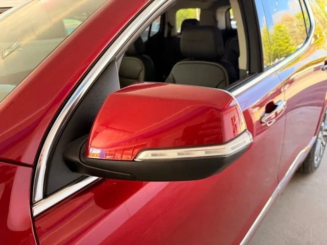 2023 GMC Acadia Denali - Photo 12