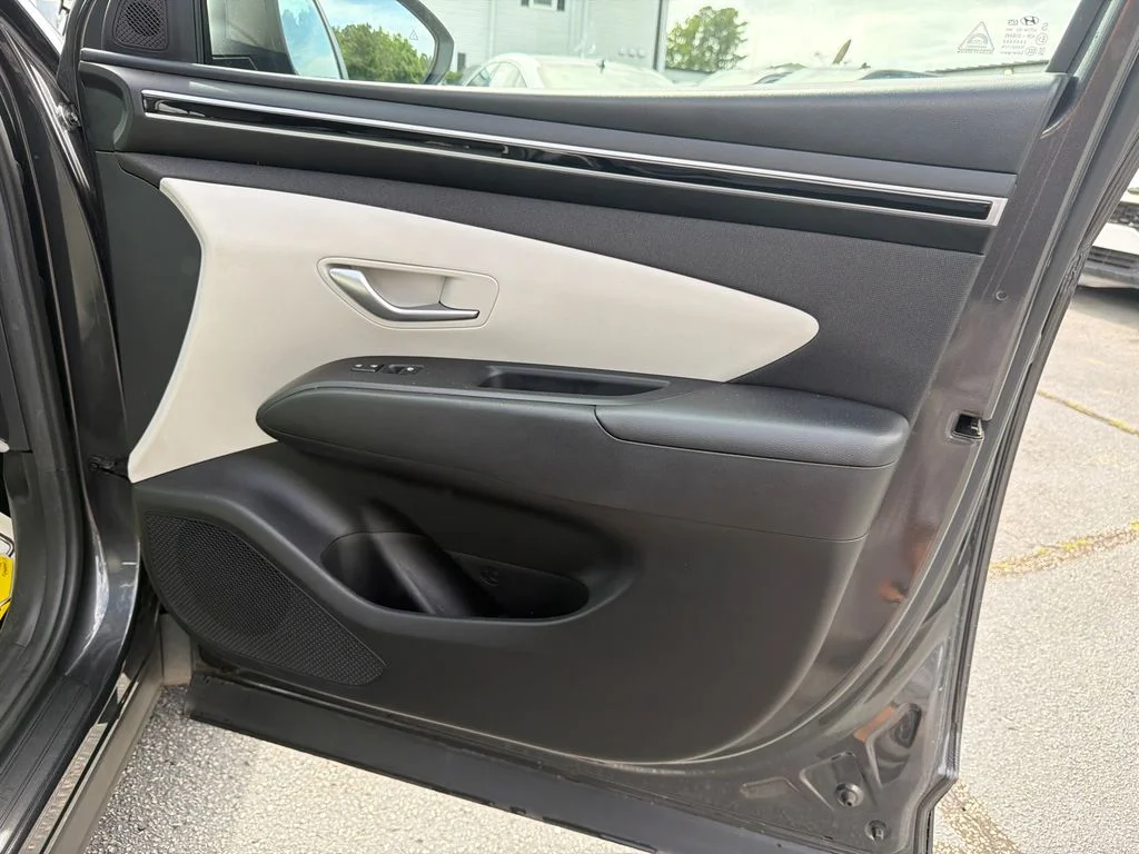 Used 2023 Gray Hyundai SEL image 14