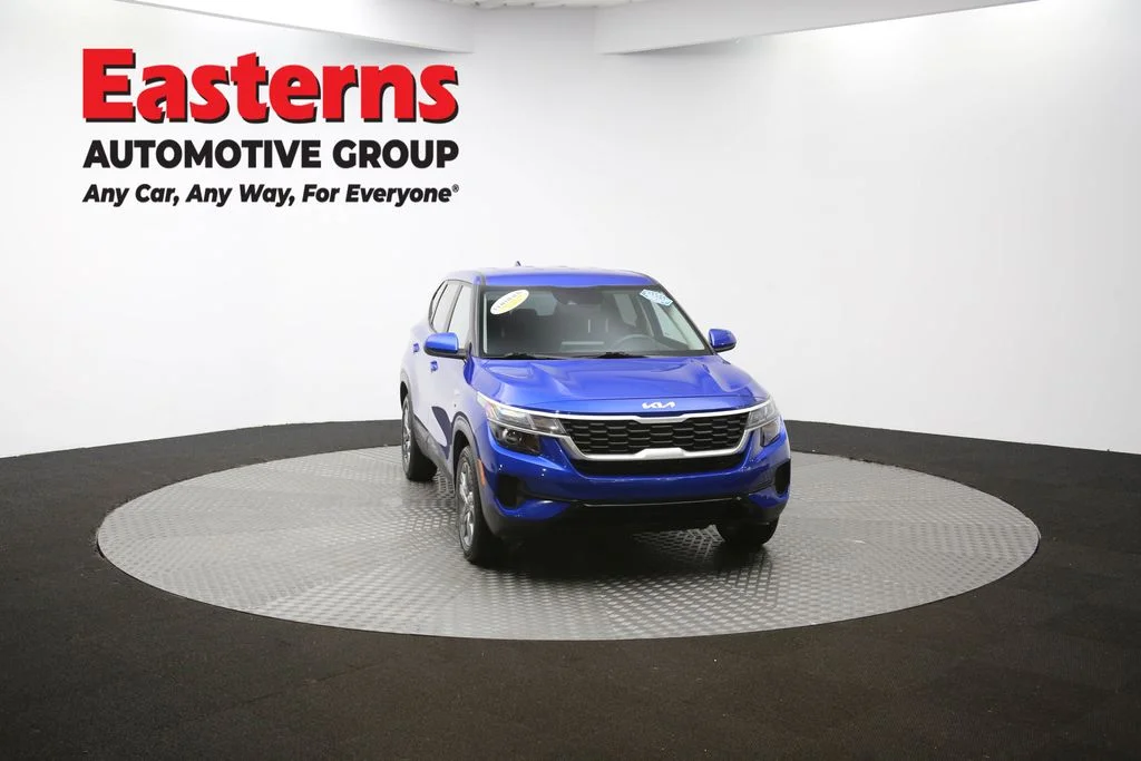 Used 2022 Blue Kia LX image 50