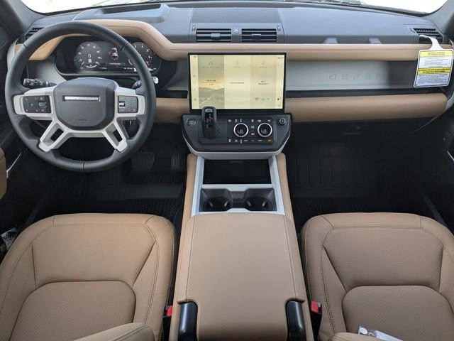New 2026 Woolstone Green Land Rover X-Dynamic SE image 15
