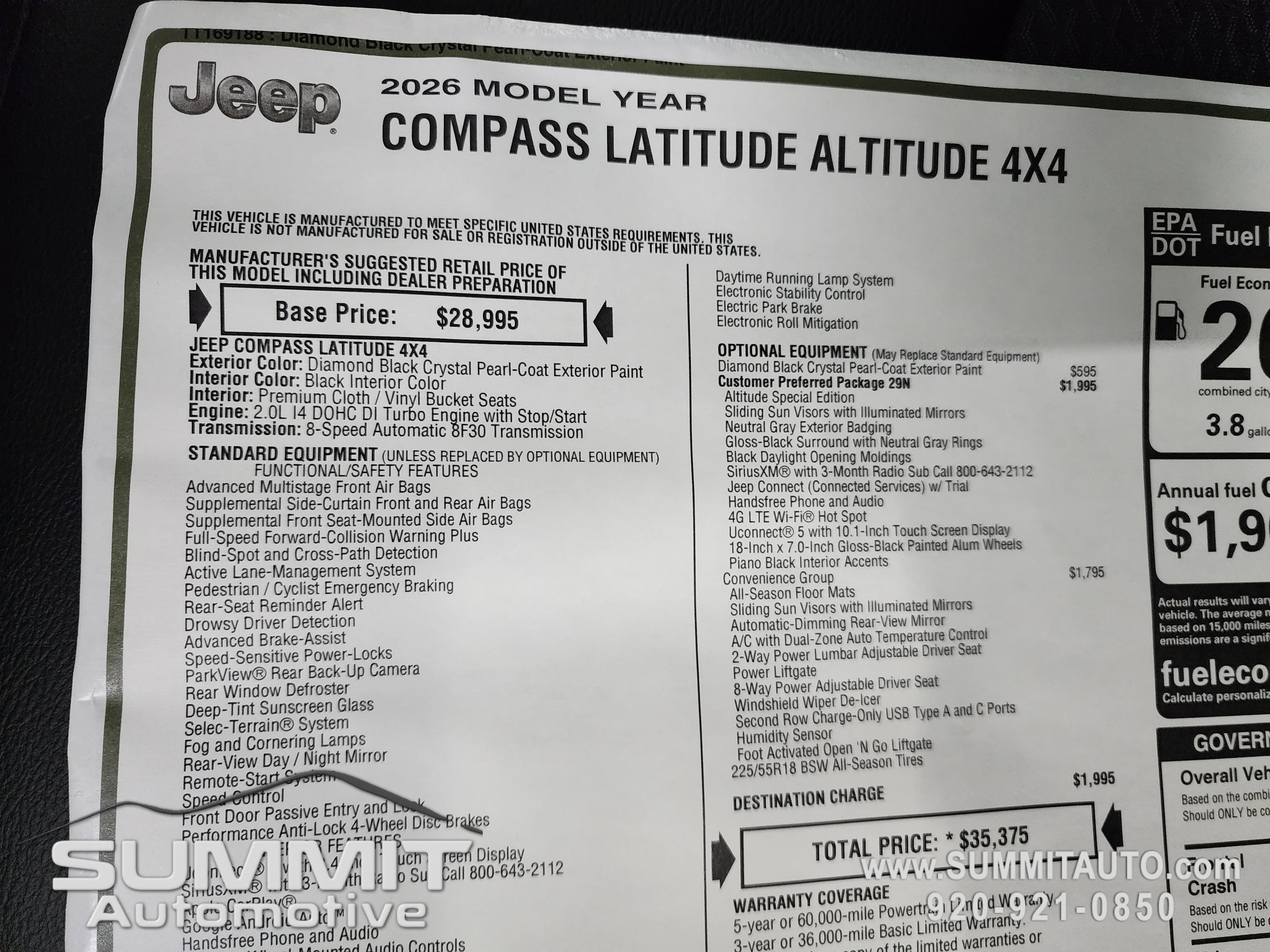 New 2026 Diamond Black Crystal Pearl-Coat Exterior Paint Jeep Latitude image 37